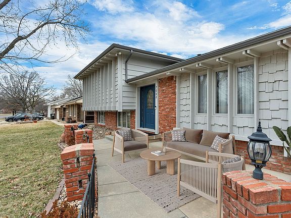 3rd image of 7002 E Timberon Ln