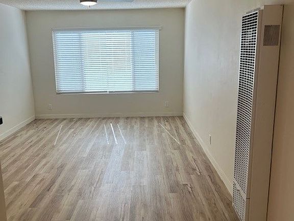 3rd image of 3747 S Sepulveda Blvd APT 11