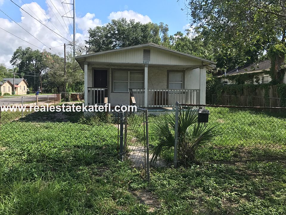 1st image of 3502 E 28th Ave