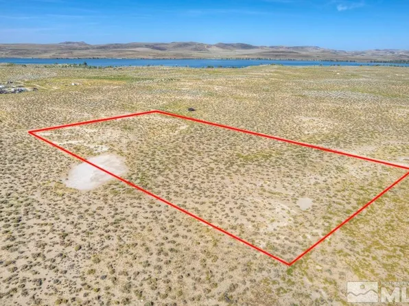 4975 E 2nd St, Silver Springs, NV 89429