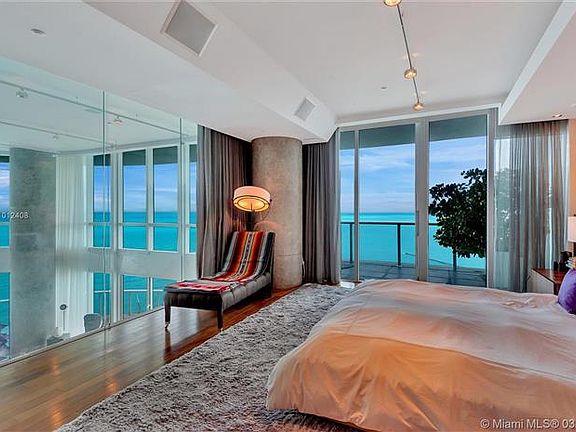 4th image of 100 S Pointe Dr #3602-3603/