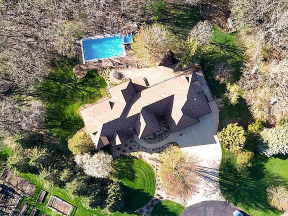 5th image of 1705 N Deer Hollow Cir