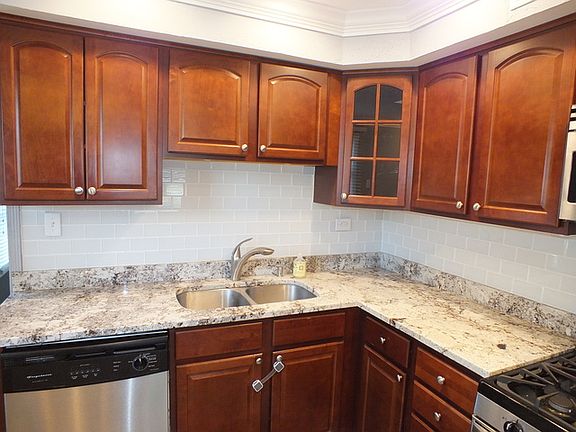 5th image of 15100 Laporte Ave
