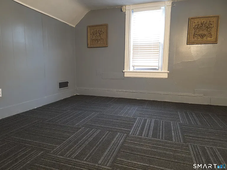 303 Newtown Ave — Photo 25