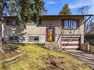 646 Dickens Ave, Glendale Heights, IL