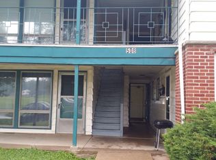 508 Elm Ridge Rd APT 3A, Carpentersville, IL 60110
