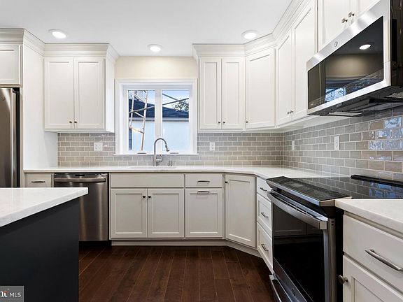 4th image of 517 Highland Ave #517