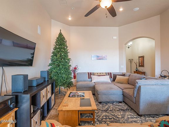 5th image of 4419 La Cienaga Pl