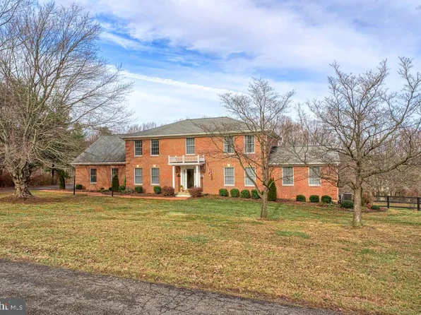 14080 Gusty Knoll Ln, Leesburg, VA 20176
