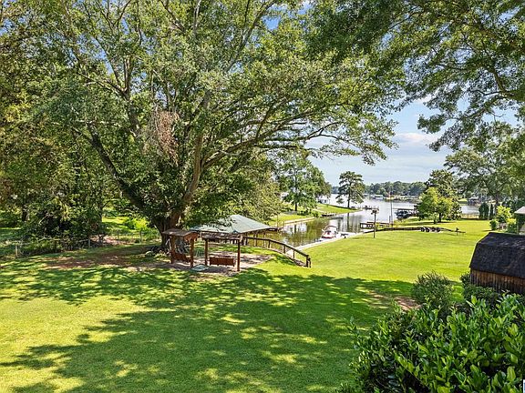 3rd image of 5404 Smith Rd