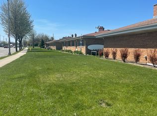 334 S Iowa Ave APT C, Addison, IL 60101