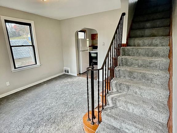 4th image of 1617 Oak Avenue Ext