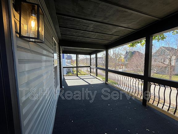5th image of 2415 Broadway St #A