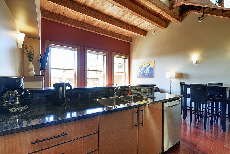 Victoria Apartment for rent - 2 Bedrooms — photo 6