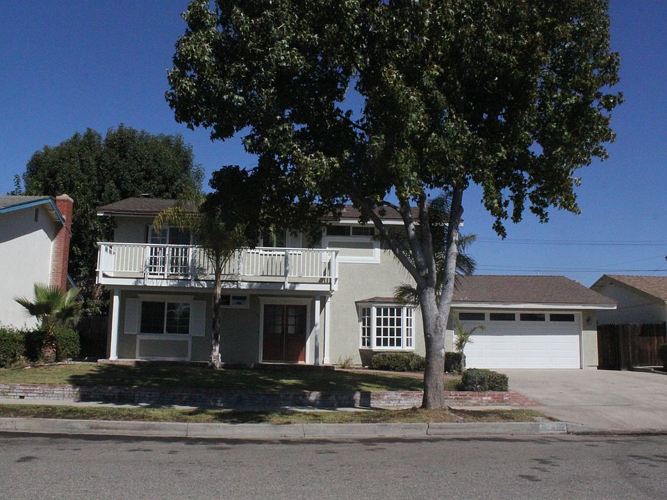 1st image of 3185 Corby Ave