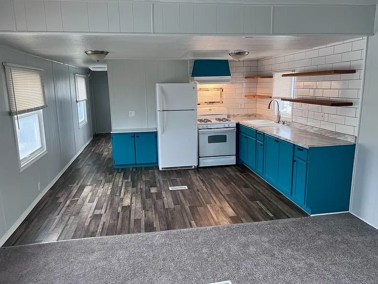 1002 Samuel St #91 — Photo 3