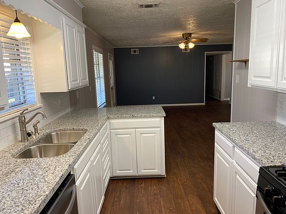 5th image of 1607 Eden Dr