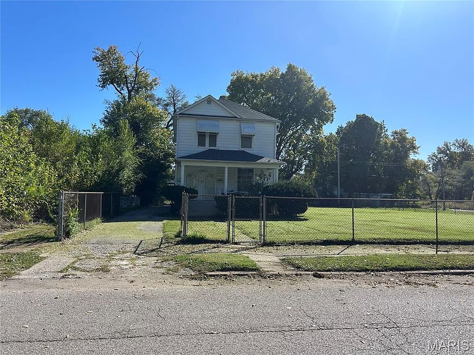 1st image of 558 N 24th St #A