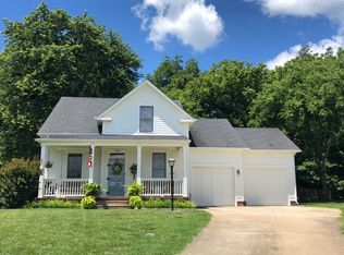 700 Rainswood Ct, Clarksville, TN 37043