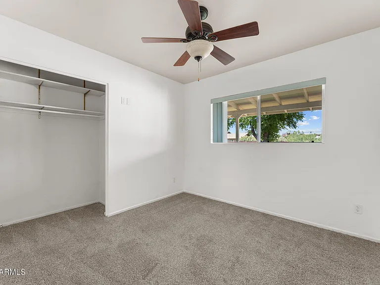589 N Jackson St — Photo 14