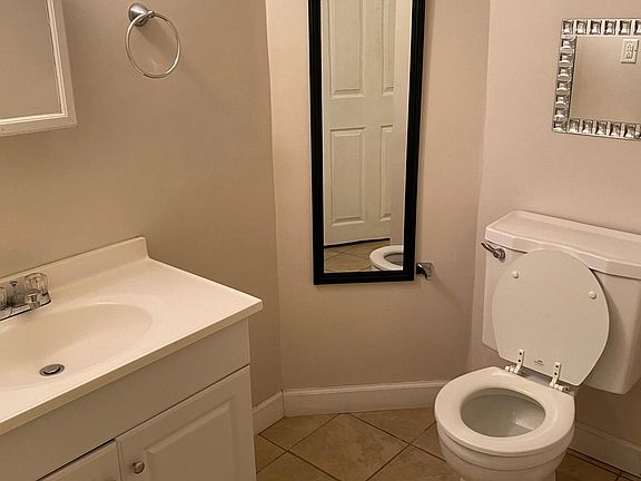 5th image of 796 Willey St APT A