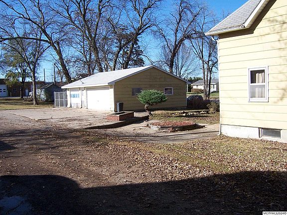 2nd image of 710 S Adams Ave