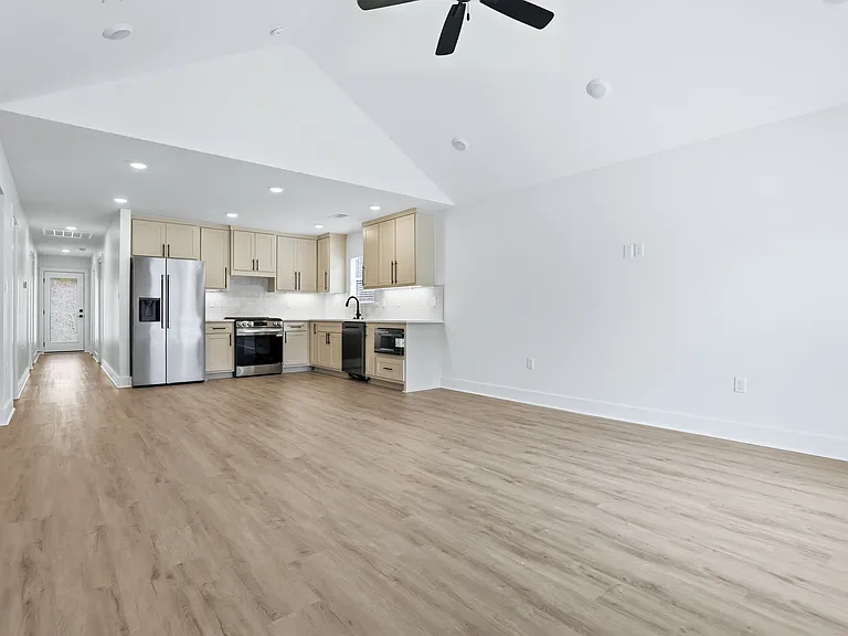 13501 Teton Dr — Photo 8