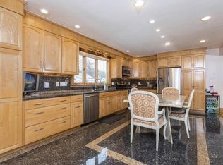 21 Buxton St, Peabody, MA 01960
