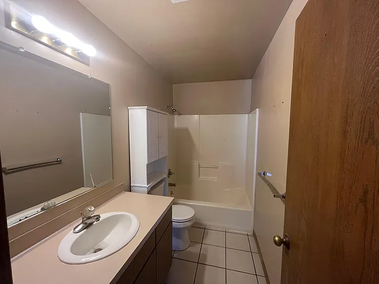 8555 Lake Michigan Dr — Photo 7