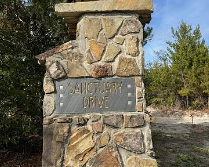 3541 Sanctuary Dr — Photo 29