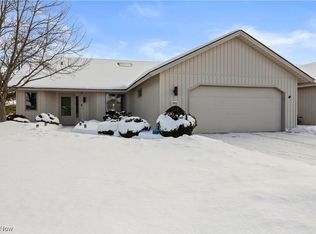 33125 Tanager Ct, North Ridgeville, OH 44039