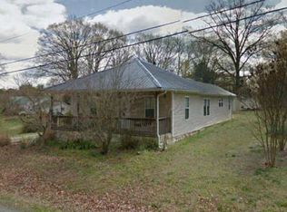 109 Cherry St, Mount Holly, NC 28012