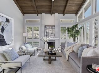 17049 Palisades Cir, Pacific Palisades, CA 90272