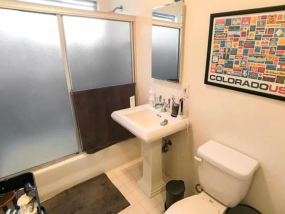 4th image of 1302 S Saltair Ave APT 3