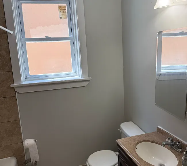 1508 W Fargo Ave #1S — Photo 3