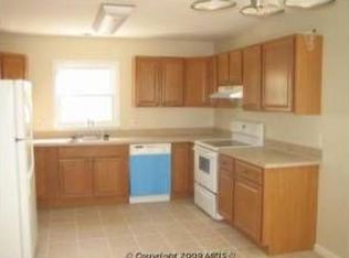 6800 Barton Rd, Hyattsville, MD 20784