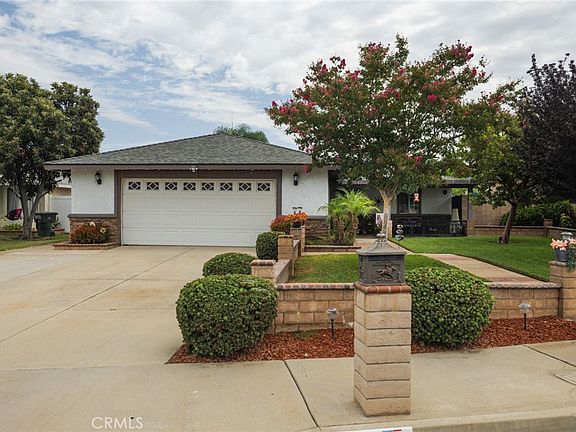 4th image of 3423 Paine Dr
