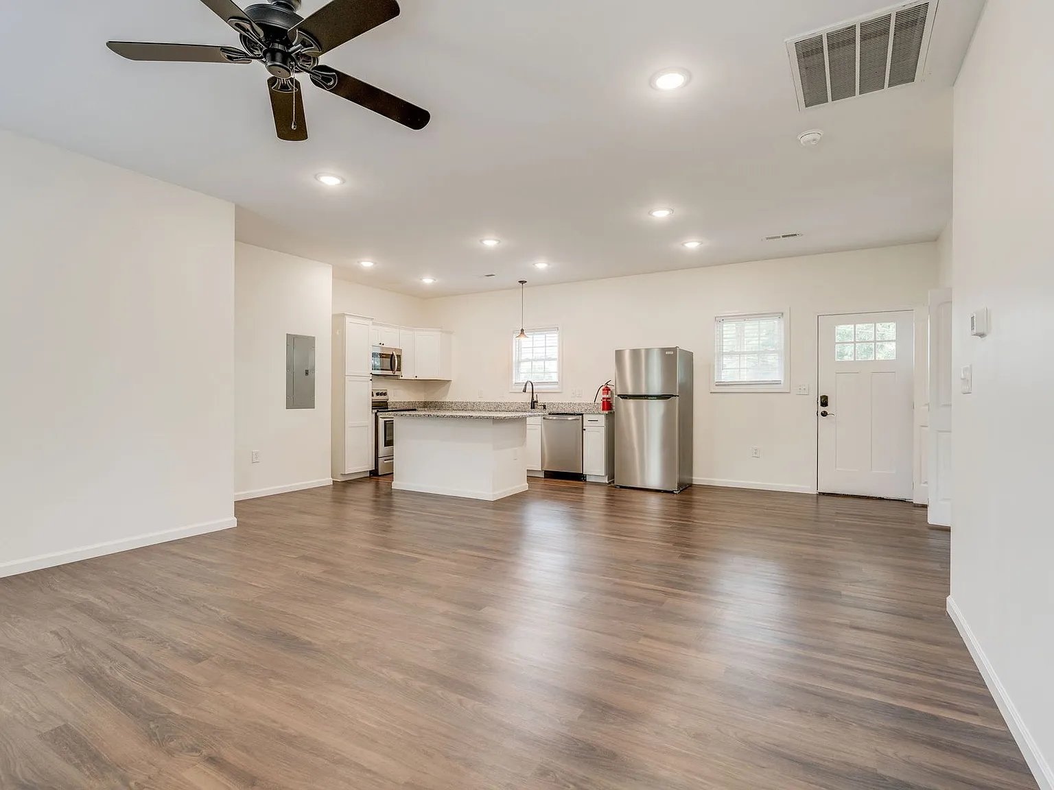 216 McKinley Dr #2, Johnson City, TN 37604 — Photo 3