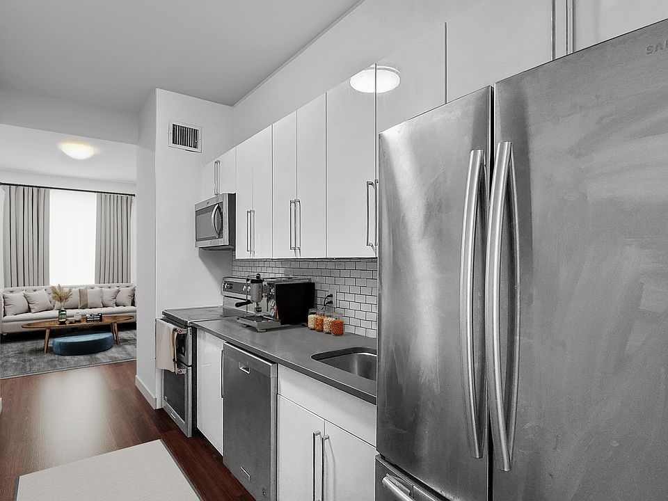 1st image of 286 W 137th St #3