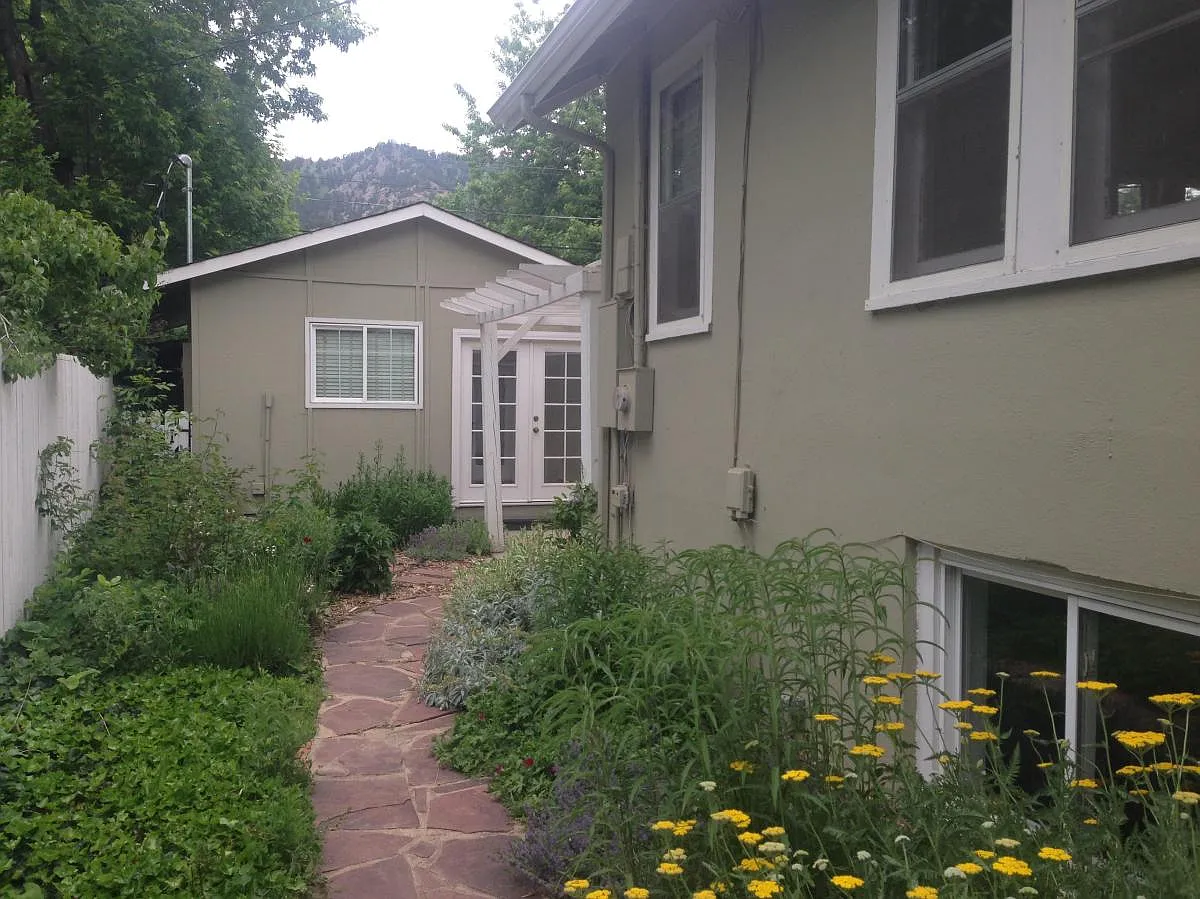 Side View - 3167 11th St