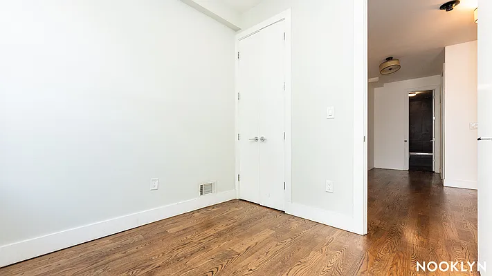 Rented by Nooklyn NYC LLC | media 7