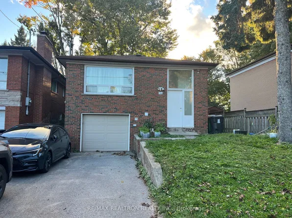 106 Gradwell Dr #Basement, Toronto, ON M1M 2N2