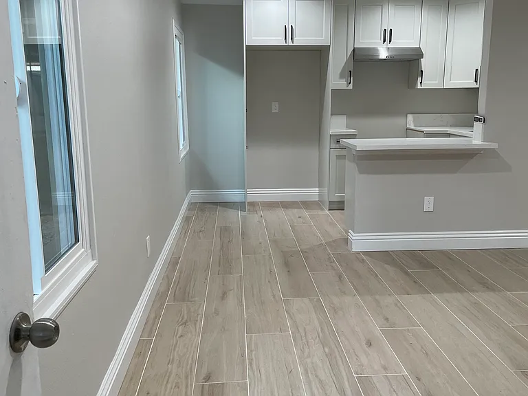 8733 Stewart And Gray Rd #B — Photo 8