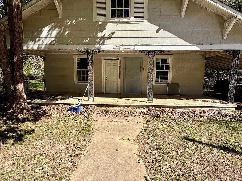 1st image of 1081 Main St