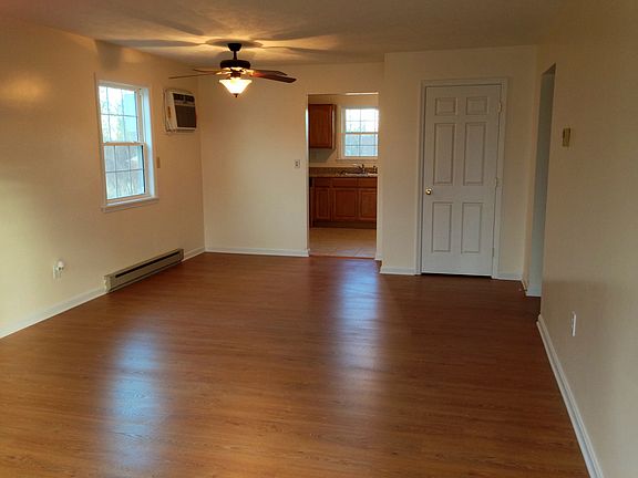 3rd image of 717 Lorene Cir #A
