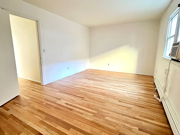 233 Cambridge Ave #1 — Photo 7