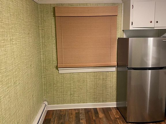 Cute eat in Kitchen.