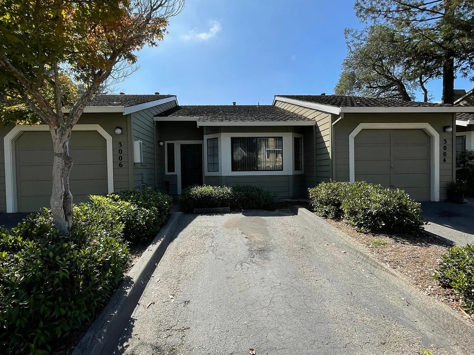 2 bed, 908 sqft, $3,395 — Photo 2