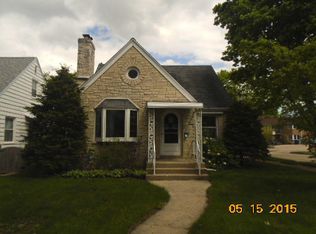 2976 S 38th St, Milwaukee, WI 53215
