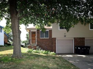 11415 X St, Omaha, NE 68137